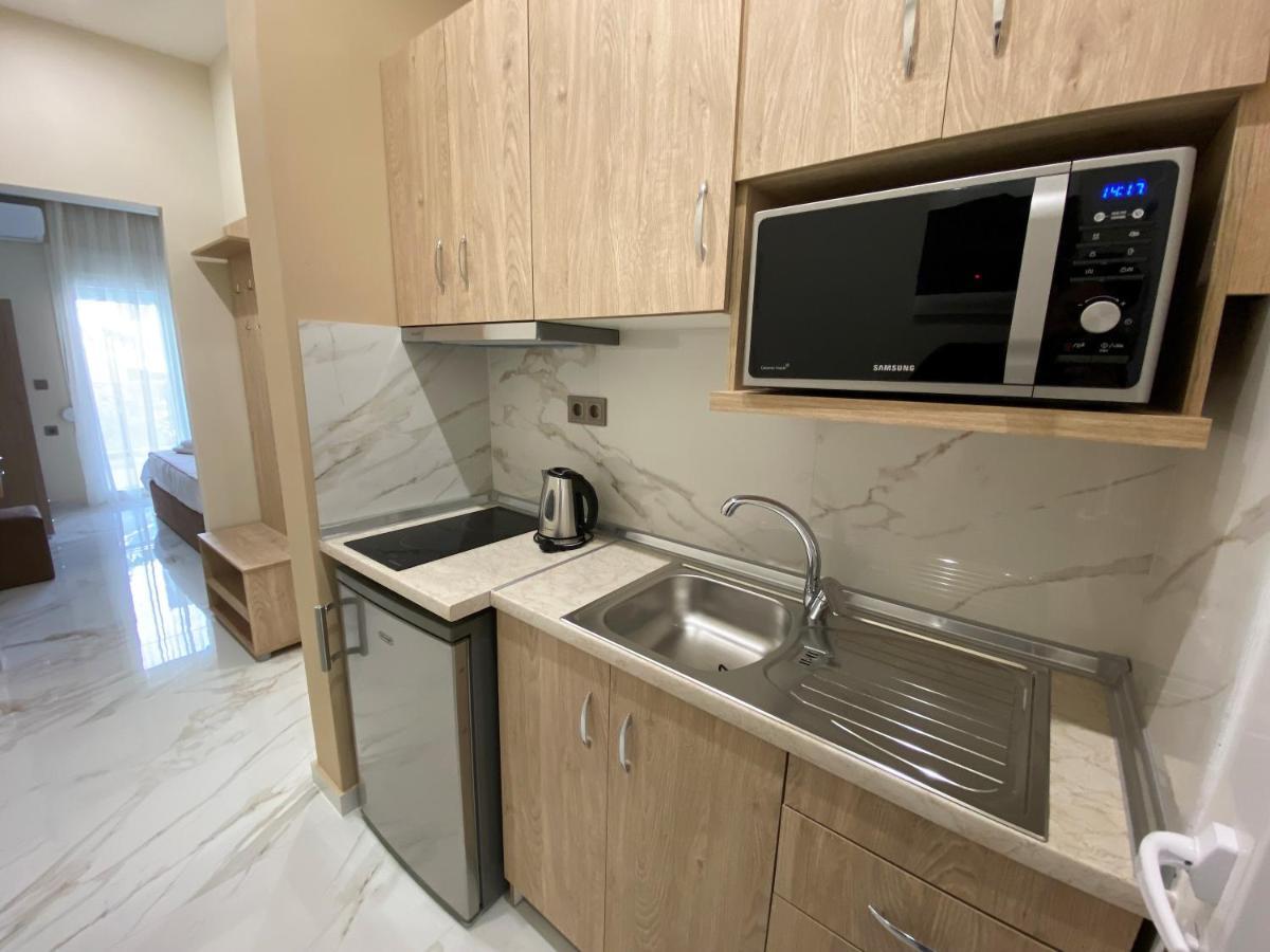 Katia Apartments Pefkochori Bagian luar foto