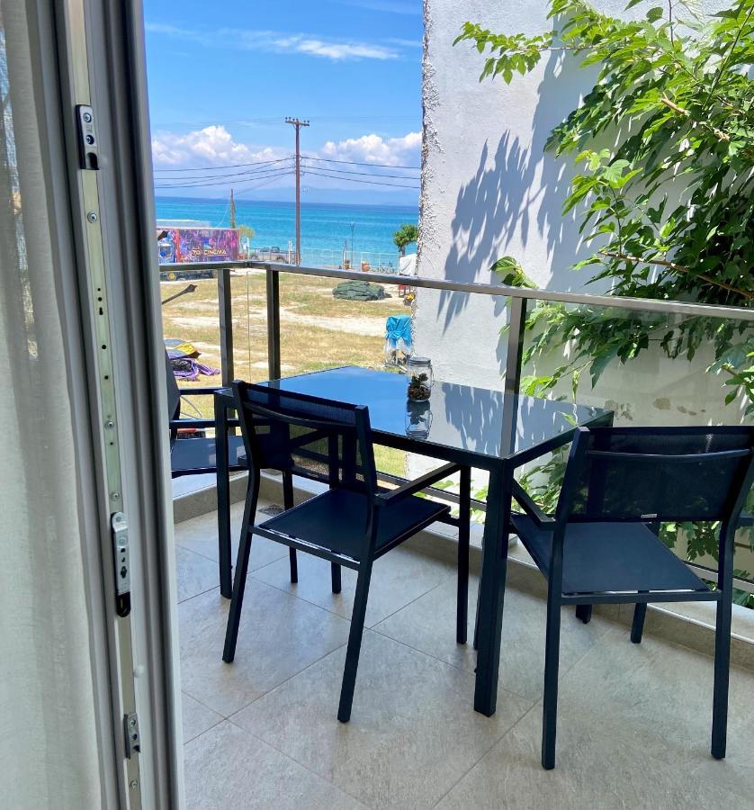 Katia Apartments Pefkochori Bagian luar foto