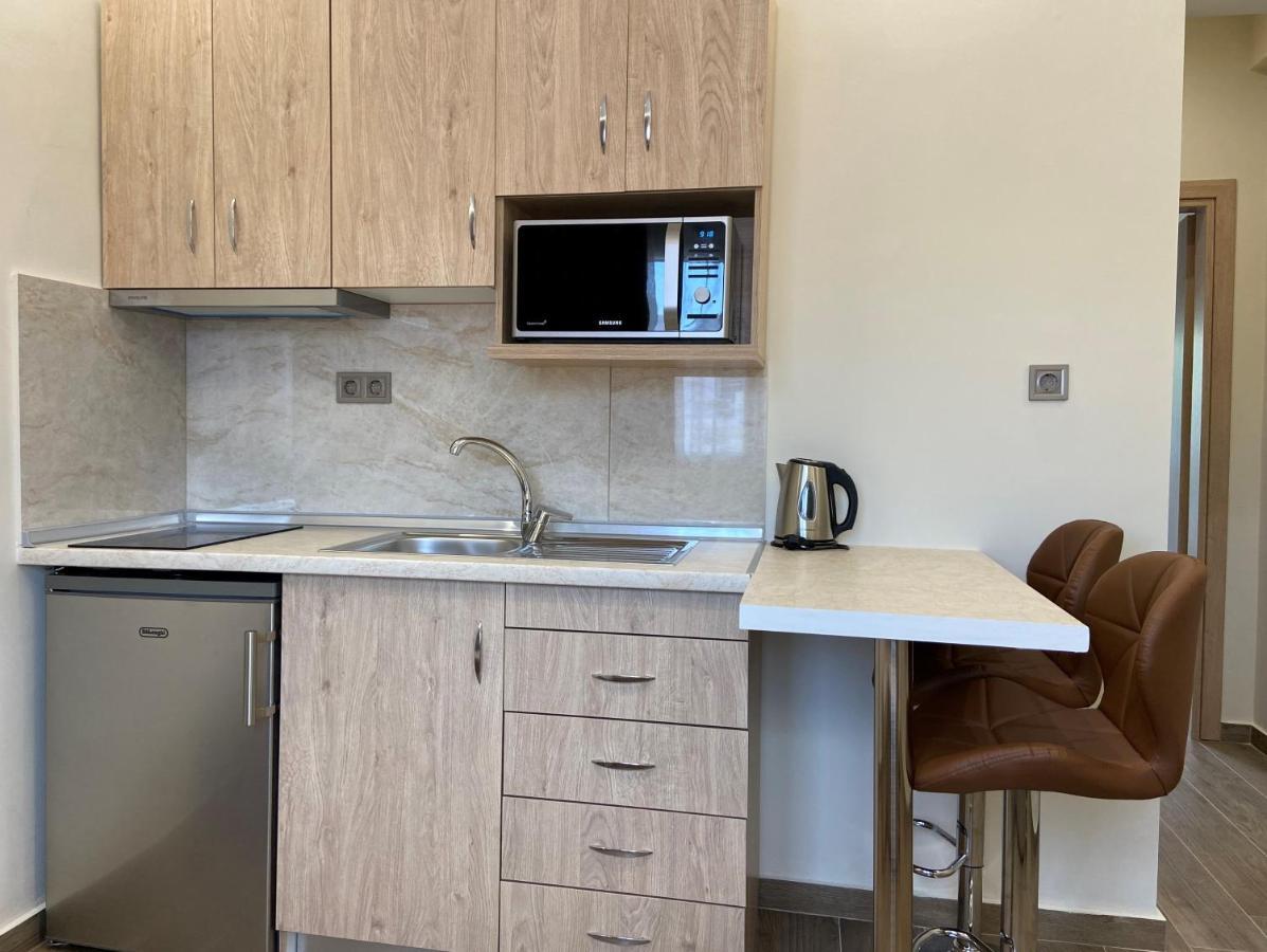 Katia Apartments Pefkochori Bagian luar foto