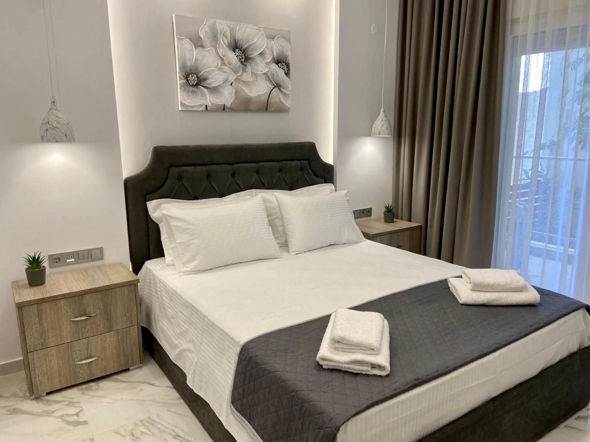 Katia Apartments Pefkochori Bagian luar foto