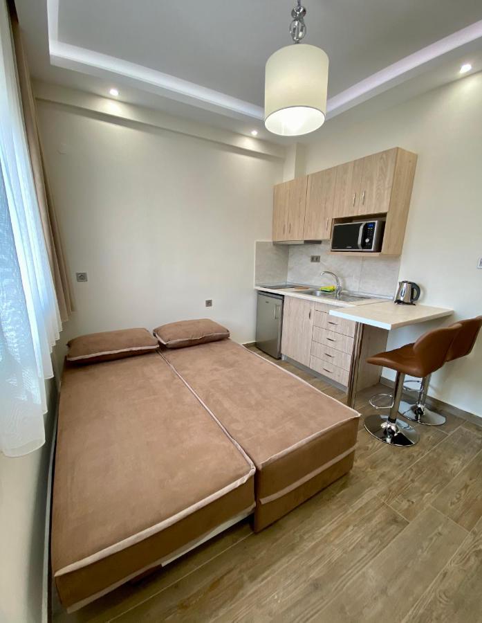 Katia Apartments Pefkochori Bagian luar foto