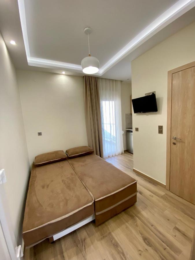 Katia Apartments Pefkochori Bagian luar foto
